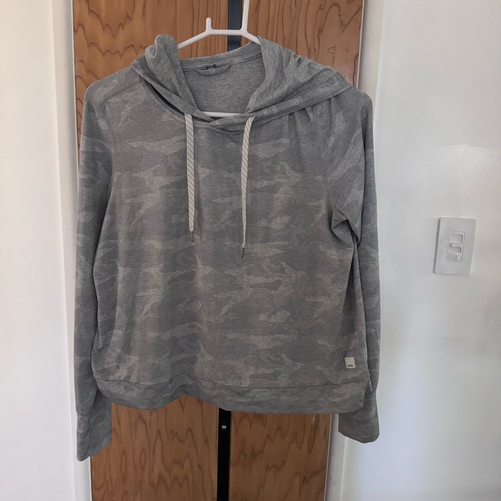 Vuori Halo Essential grey camo hoodie